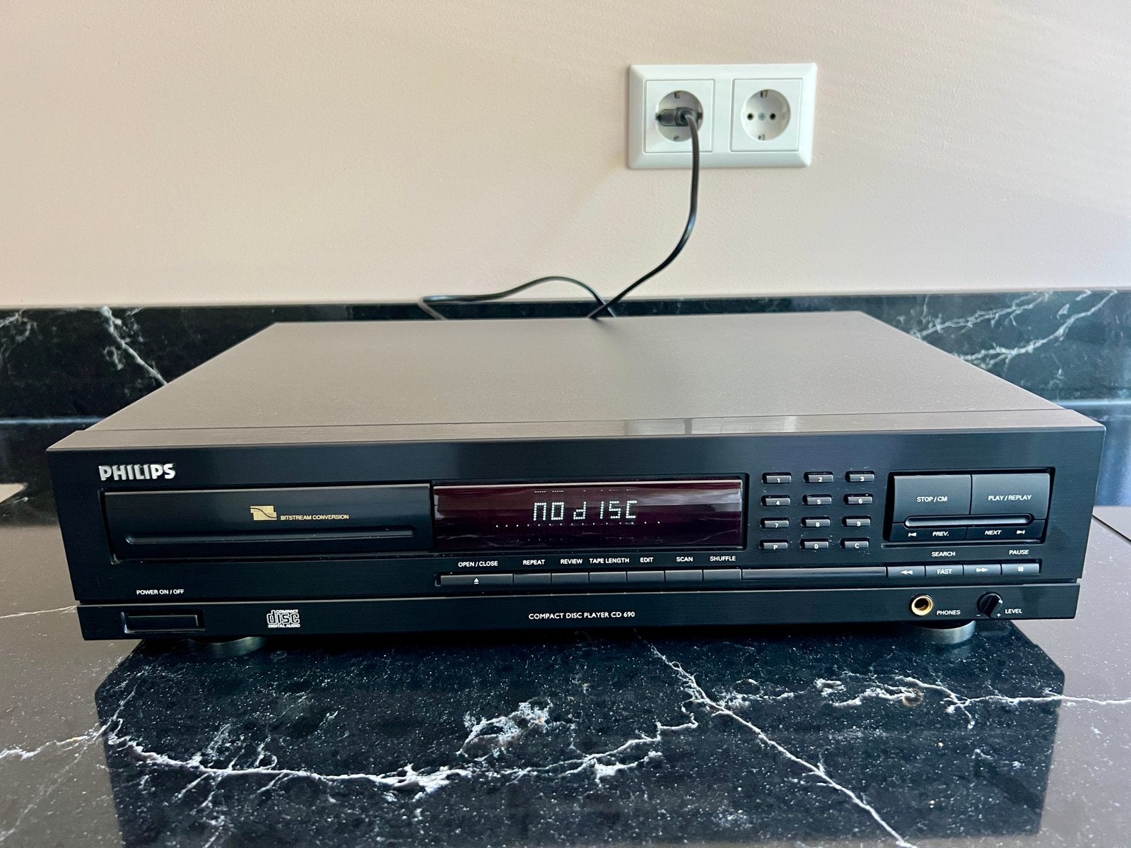Philips CD690 cd speler in goede staat, Ophalen of Verzenden, Gebruikt, Philips