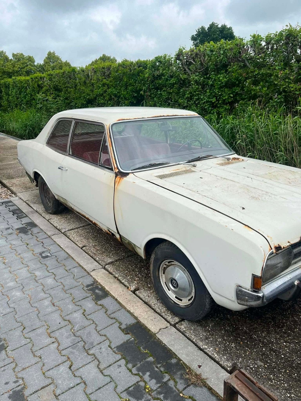 GEZOCHT: Opel Schuurvondsten & Projectauto's, Auto's, Audi, Particulier, A4, Benzine, B, Sedan, Handgeschakeld, Origineel Nederlands