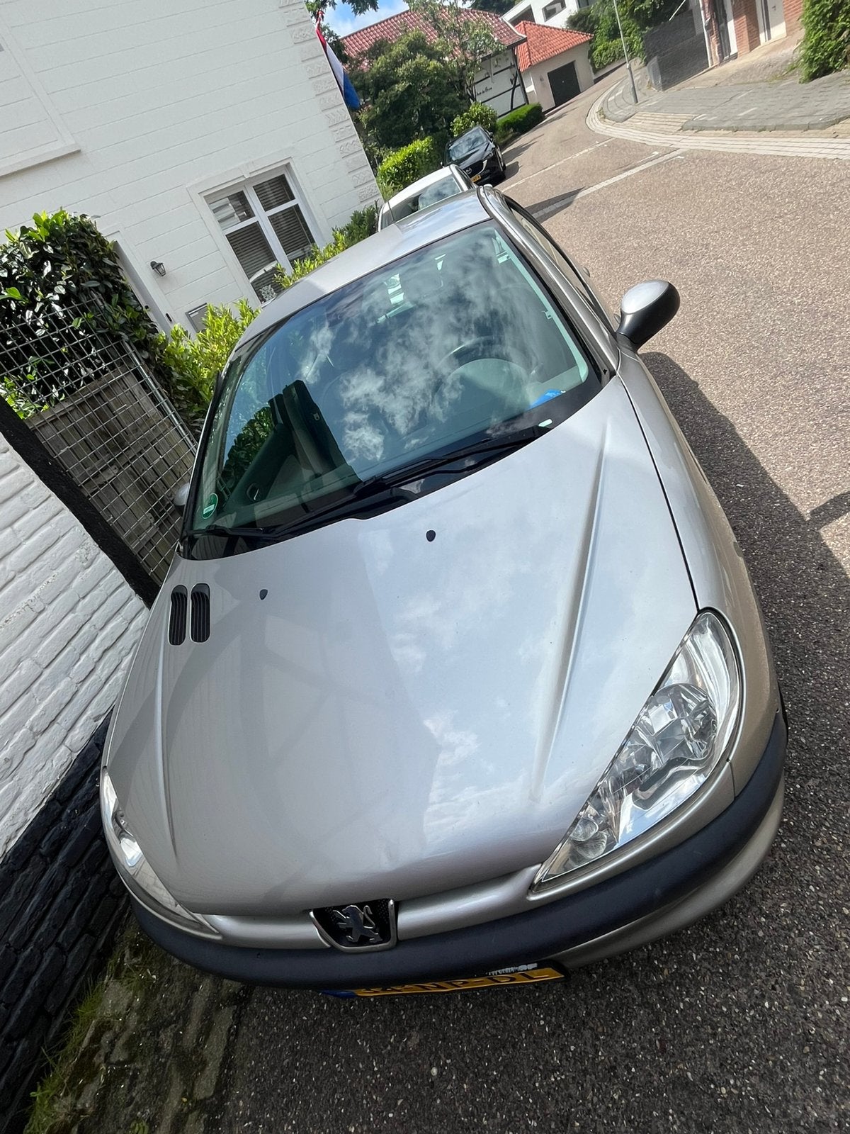 Peugeot 206 1.4 16V XT 5D 2004 Grijs, Auto's, Voorwielaandrijving, Stof, 1360 cc, 31 €/maand