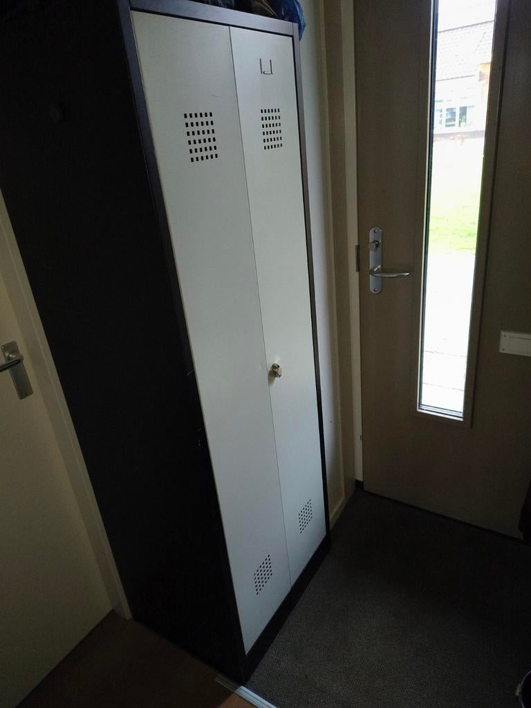 Mooie locker kast 180 x 62 x 50, Ophalen, Zo goed als nieuw