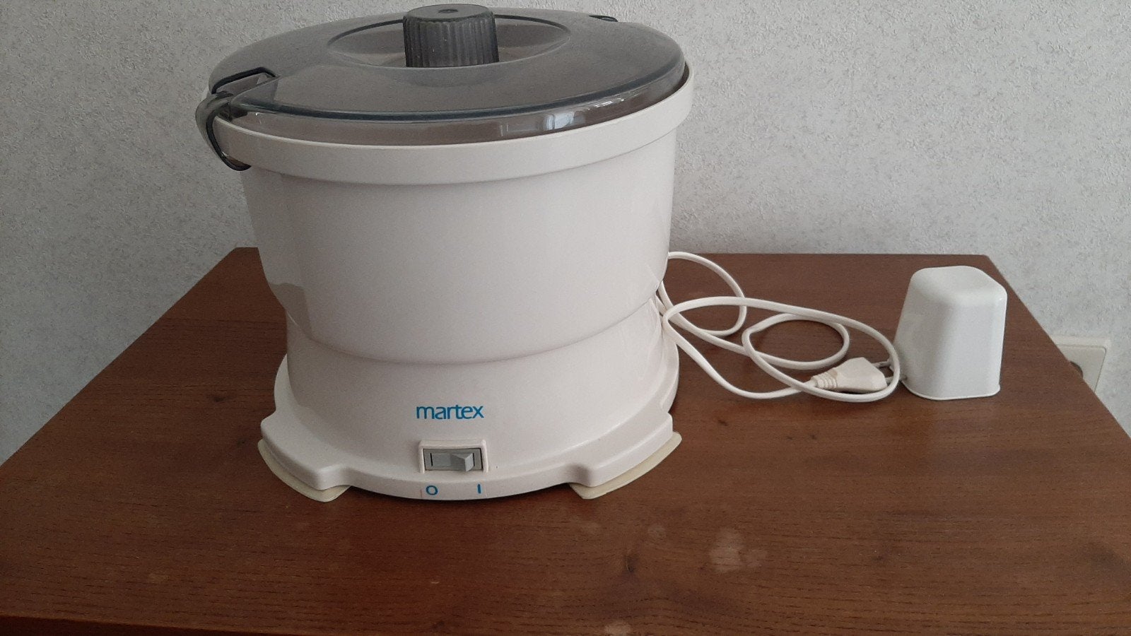 Martex Wortel Schrap Machine - Elektrische Groenteschiller, Witgoed en Apparatuur, 2 tot 3 liter, Verzenden, Gebruikt, 1 snelheid