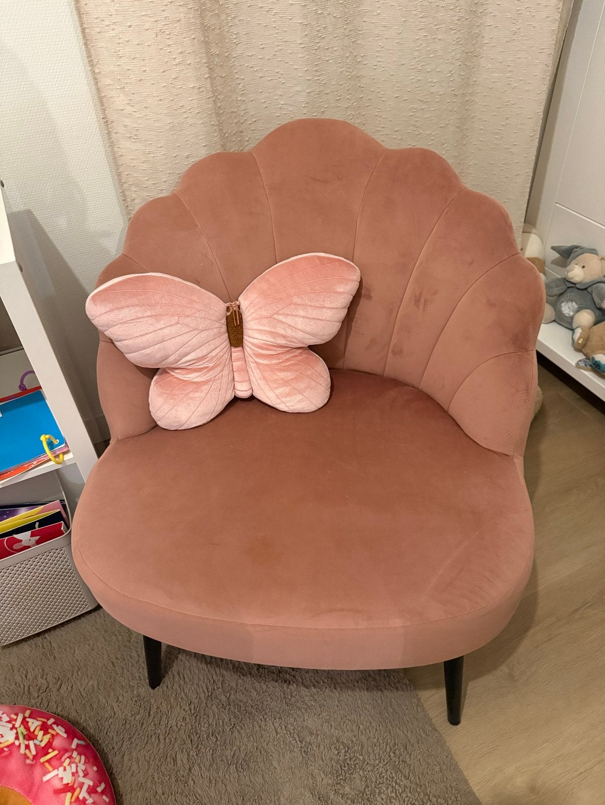 Roze schelpstoel in goede staat, Huis en Inrichting, Ophalen, Overige kleuren, Zo goed als nieuw, Eén