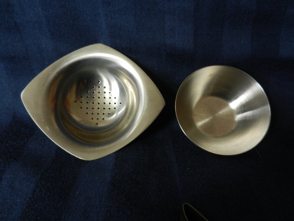 Gero Zilmeta theezeef met lekbakje, ontwerp Dick Simonis 1, Zilver, Ophalen of Verzenden, Metaal, Overige typen