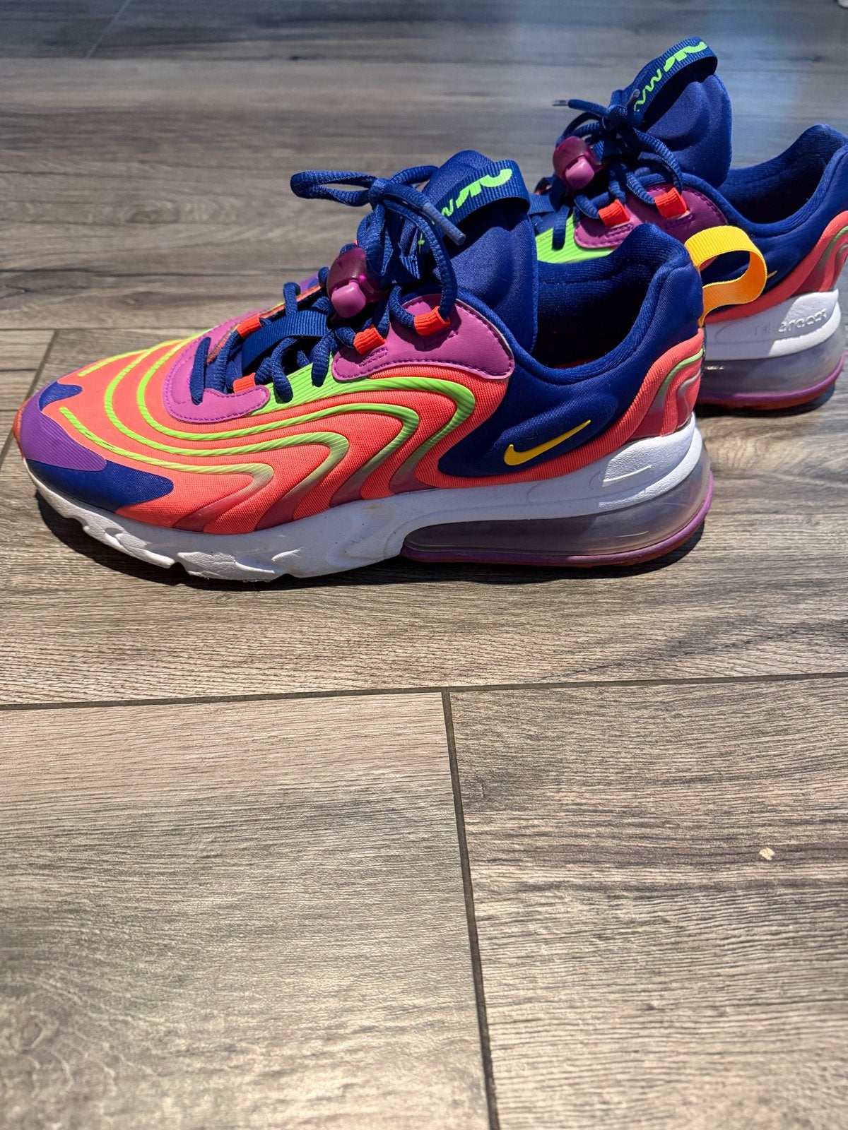 Nike Air Max 270 React - Kleurrijke Sneakers, Ophalen of Verzenden, Zo goed als nieuw, Overige kleuren, Sneakers of Gympen