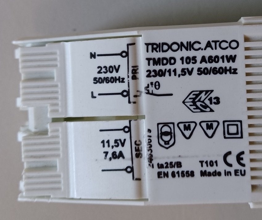 2 st NIEUWE transformatoren voor 12V Halogeen voor Euro 7,50, Halogeen, Nieuw, Overige fittingen, Ophalen of Verzenden
