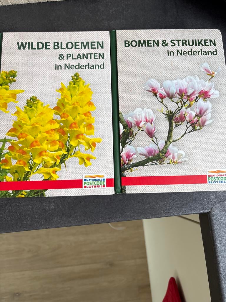 Postcodeloterij boeken: Wilde Bloemen & Planten, Bomen & Str, Boeken, Ophalen of Verzenden, Gelezen, Bloemen, Planten en Bomen