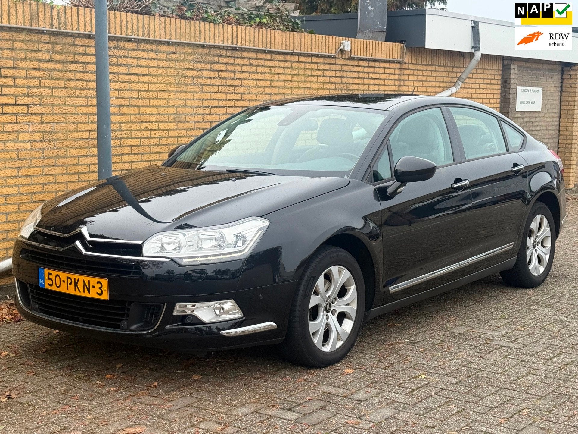 Citroen C5 1.6 VTi Tendance/ AUT / 2011 NWE apk, Euro 5, Gebruikt, 4 cilinders, Zwart