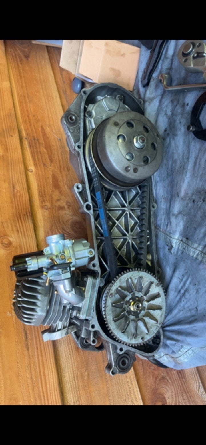 Los in onderdelen te koop peugeot 2 takt blok gereviseerd, Ophalen of Verzenden, Zo goed als nieuw