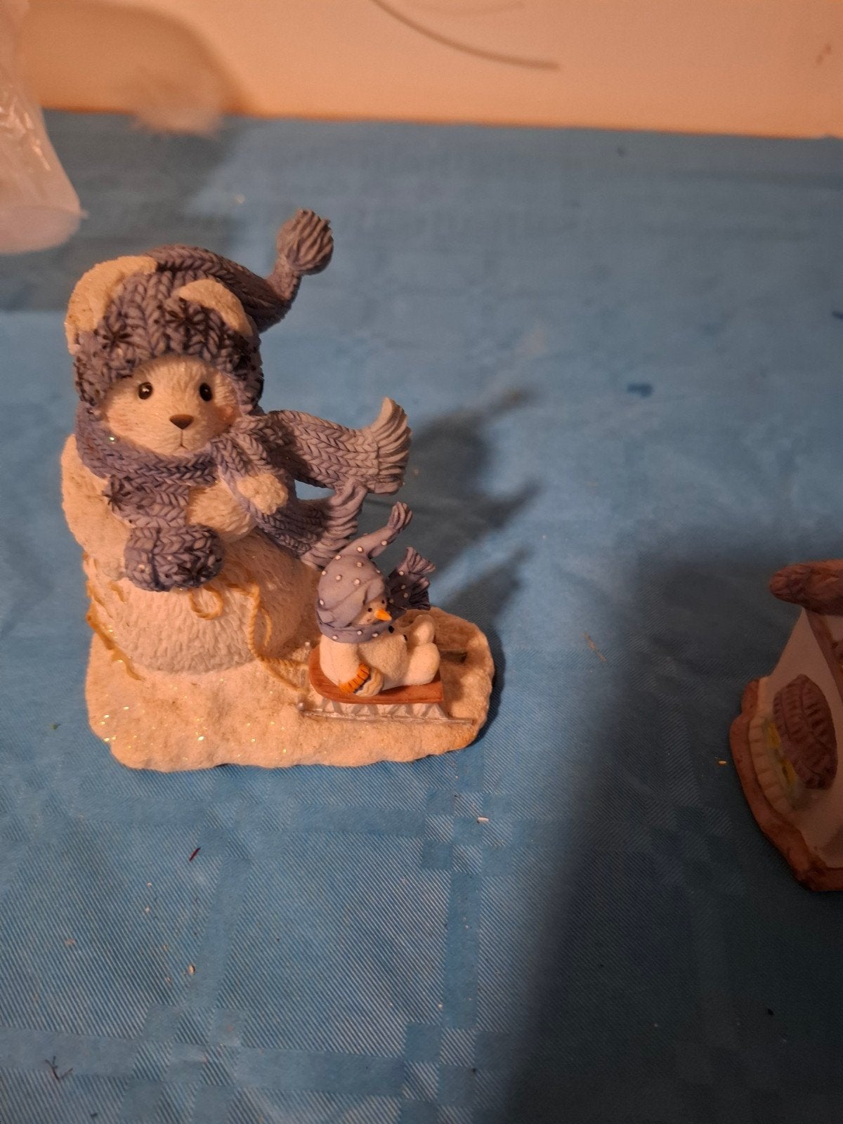 Cherished Teddies #848581 "Brrrr......" Nora - beeldje sneeu, Verzamelen, Ophalen of Verzenden, Zo goed als nieuw, Beeldje, Cherished Teddies