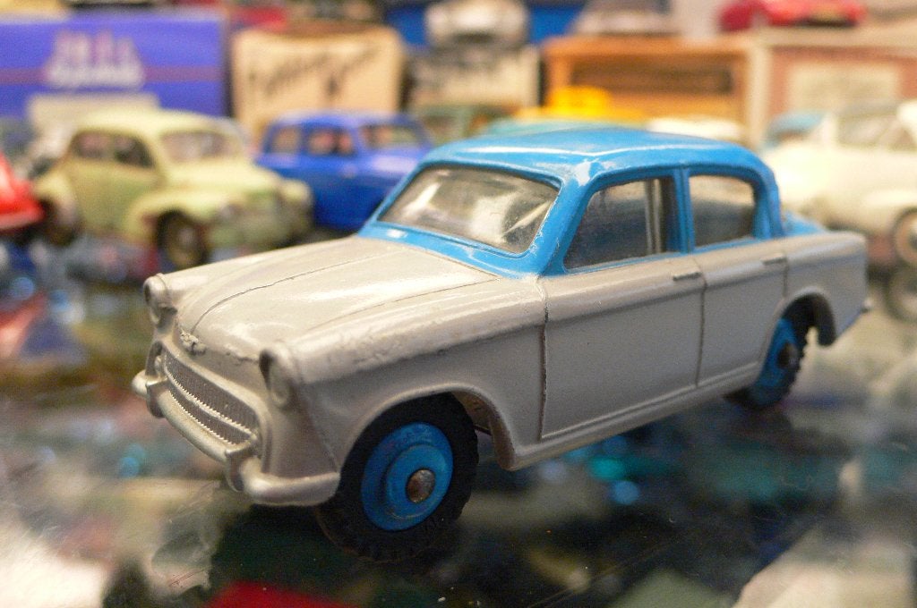 hillman minx - dinky toys engeland 1/43 -org. lak, Verzenden, Zo goed als nieuw, Auto, Dinky Toys