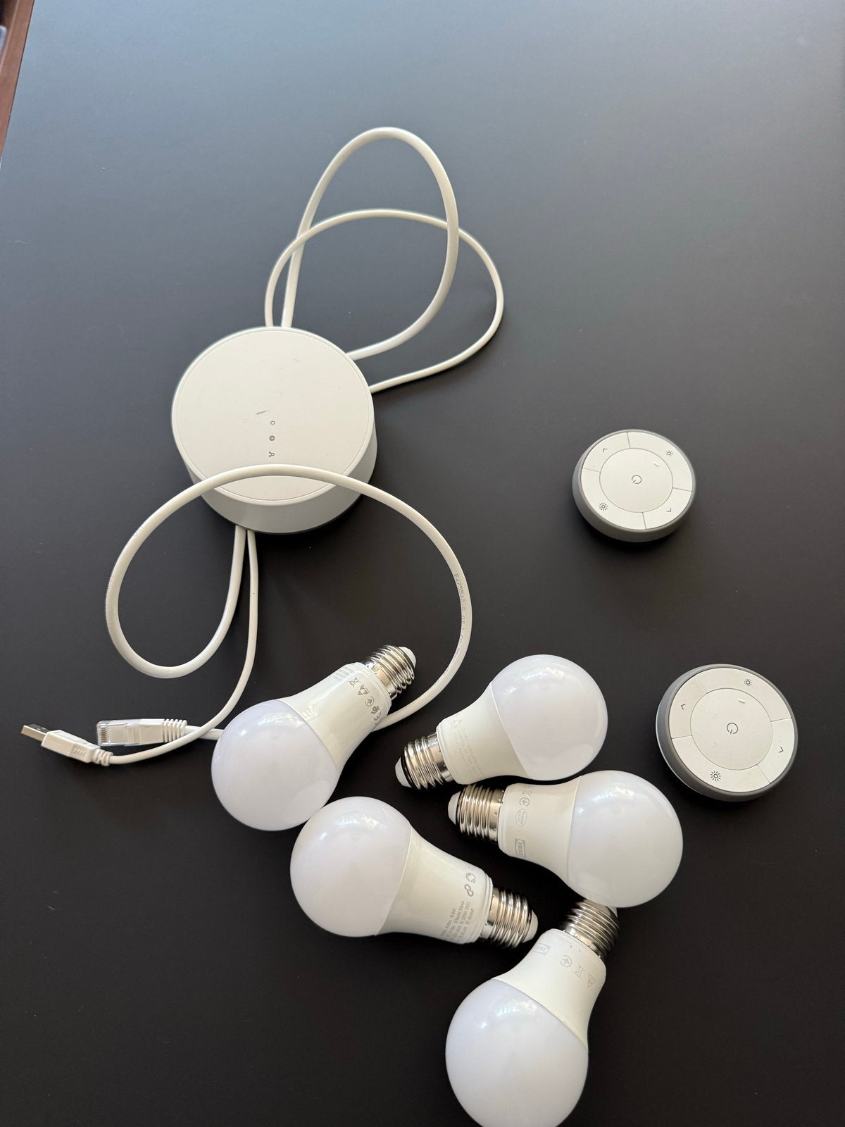 IKEA TRÅDFRI Smart Home Set: Hub, 5 Lampen, 2 Schakelaars, Ophalen, Gebruikt, Dimbaar, E27 (groot)