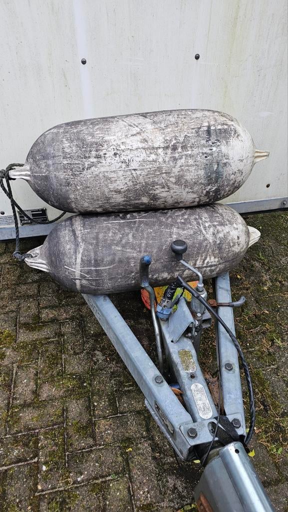 Stootwillen, Watersport en Boten, Ophalen