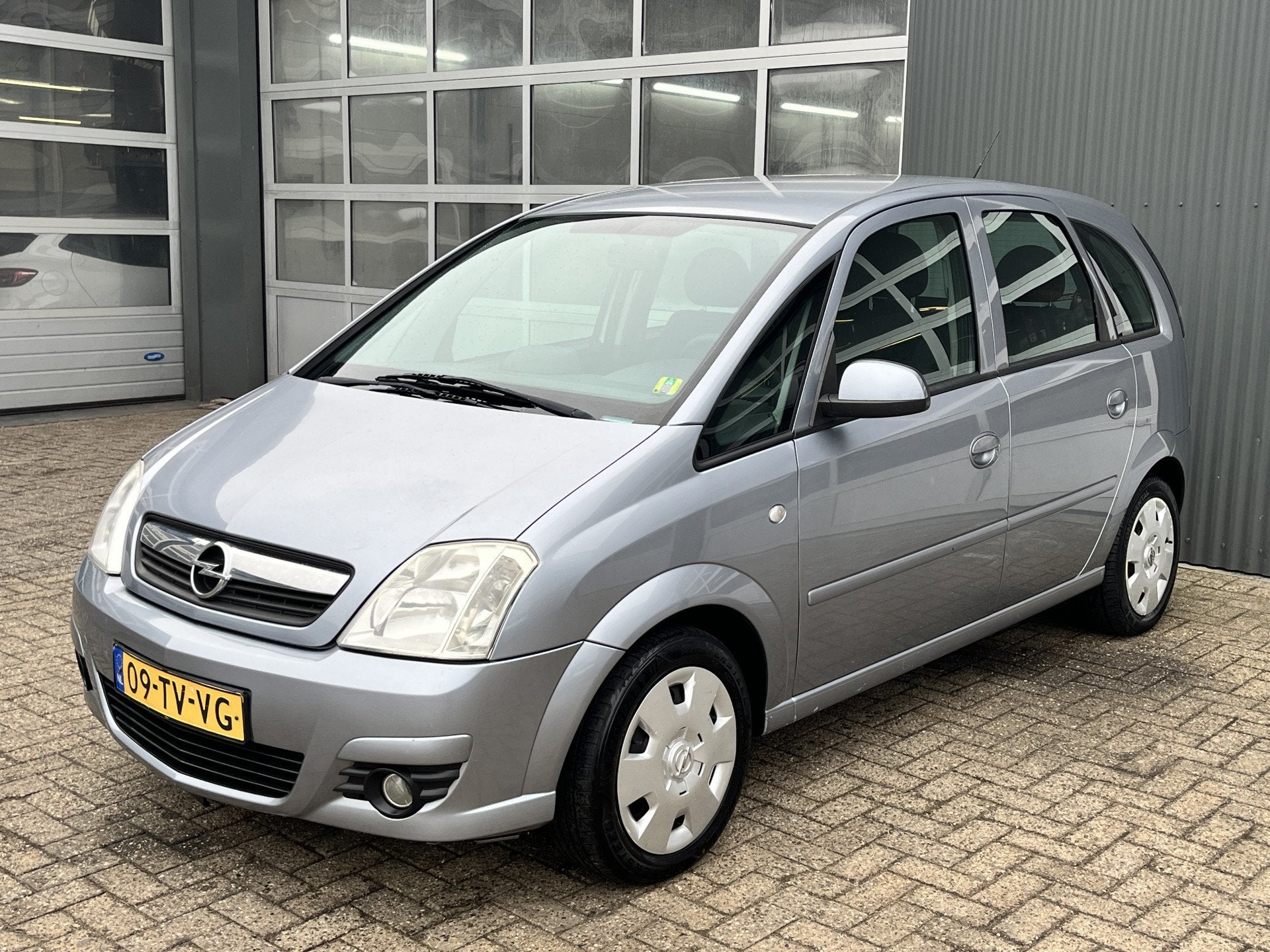 Opel Meriva 1.6-16V Enjoy Airco 5-Persoons Stuurwielbedienin, Auto's, Opel, Voorwielaandrijving, Gebruikt, Zwart, Handgeschakeld
