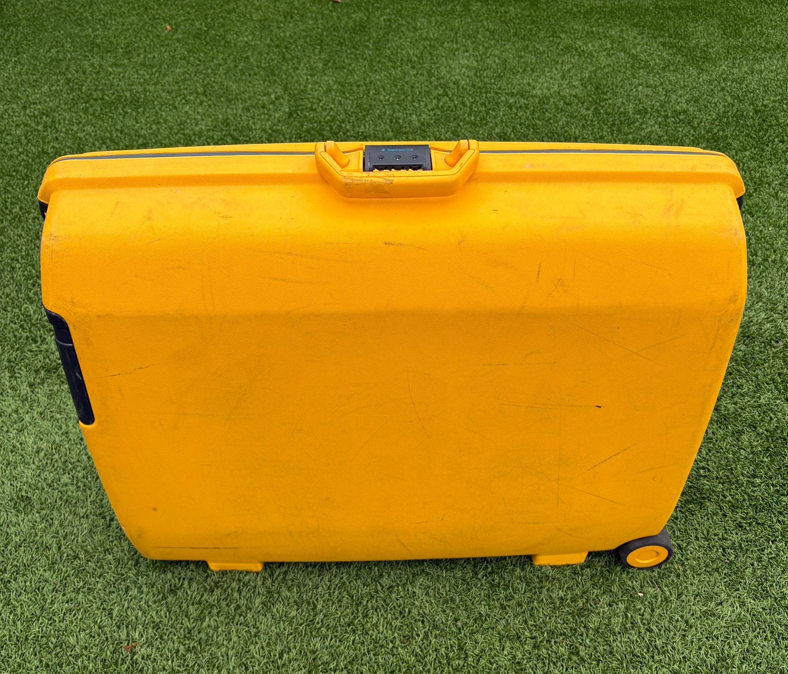 Gele Samsonite koffer met wieltjes, Ophalen, Gebruikt, Hard kunststof, Slot