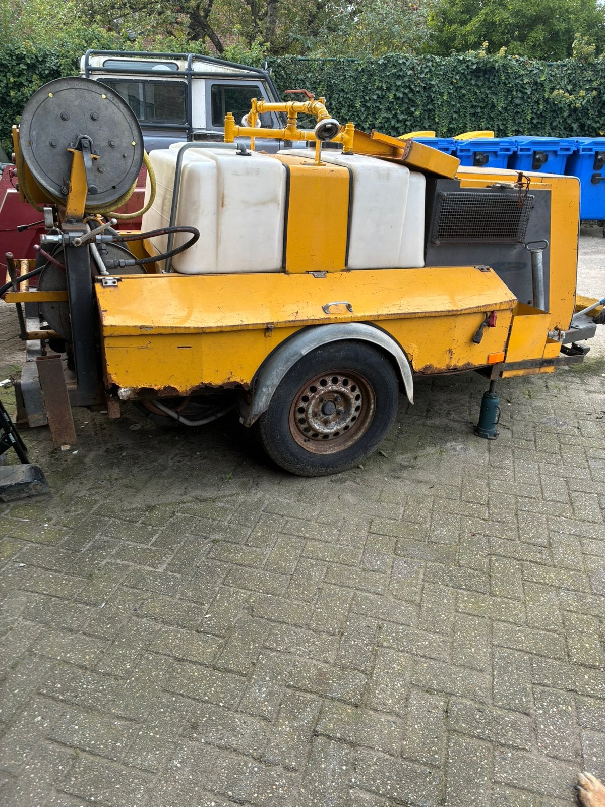 Rioned rioolpompkar, Ophalen
