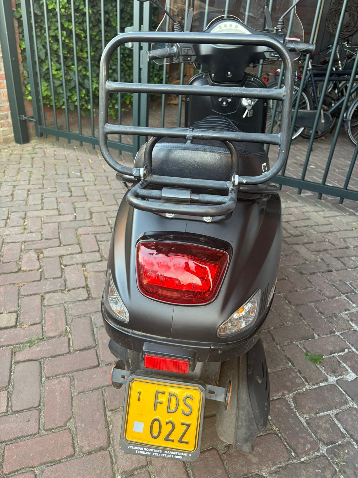 Scooter met gebruikssporen, Fietsen en Brommers, Ophalen, Gebruikt, Overige modellen, Benzine