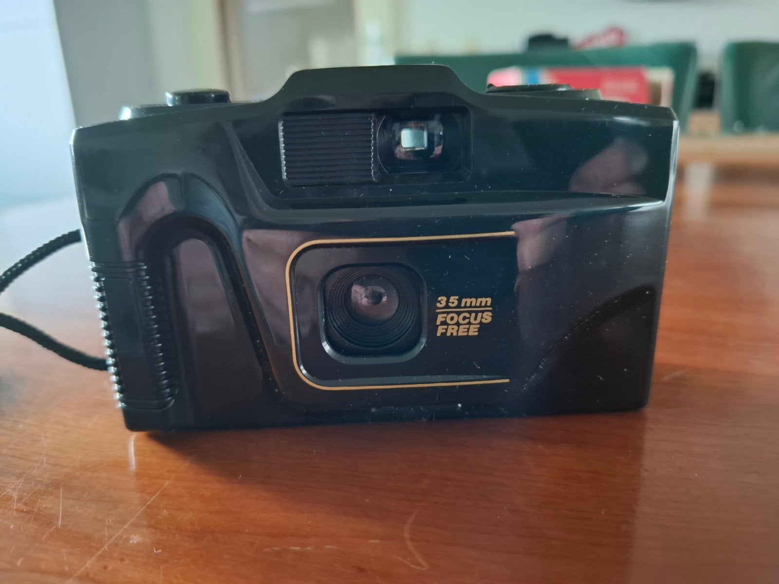 Vintage 35mm Focus Free camera met Hot Shoe, Audio, Tv en Foto, Fotocamera's Analoog, Ophalen of Verzenden, Zo goed als nieuw