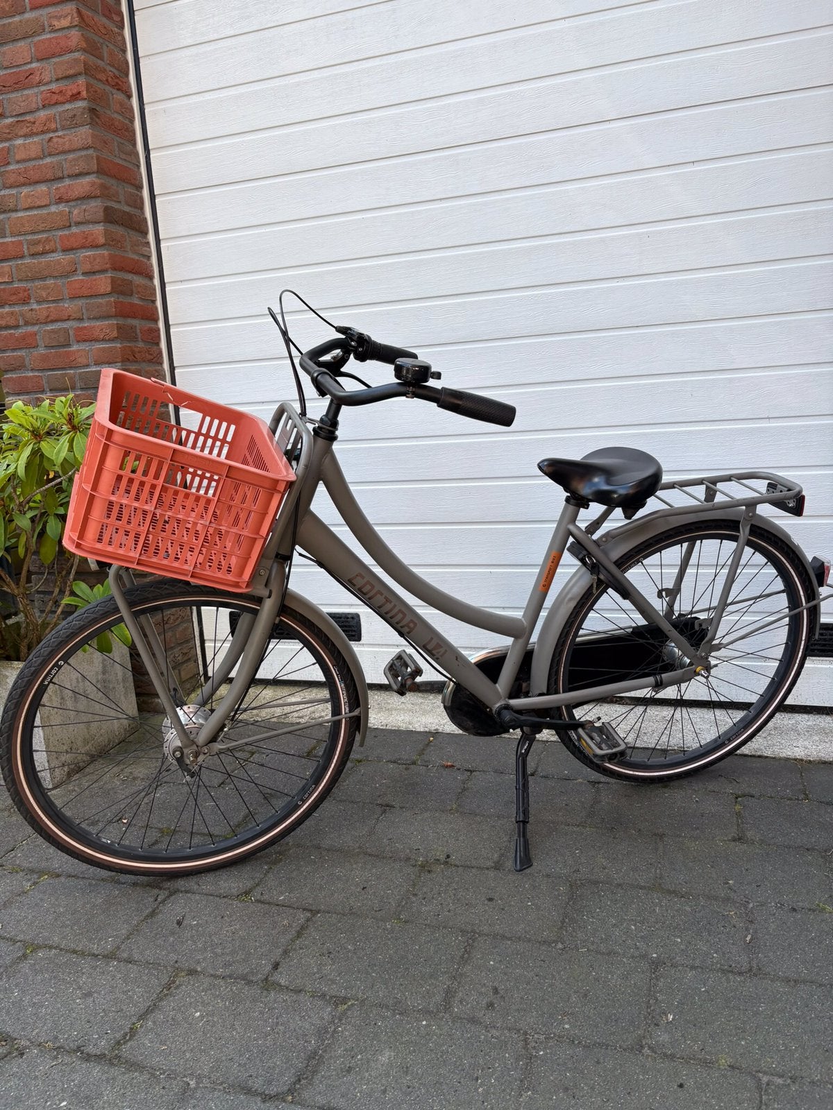 Cortina U4 meisjesfiets 26 inch 3 versnellingen, Fietsen en Brommers, Fietsen | Meisjes, Terugtraprem, Gebruikt, Versnellingen
