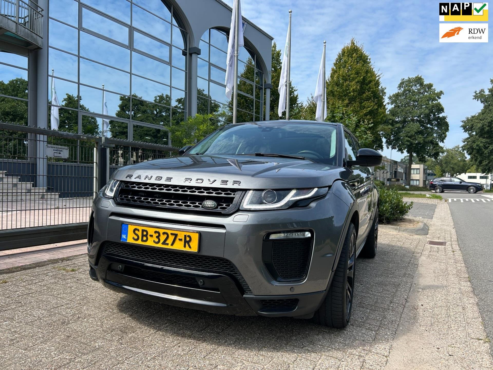 Land Rover Range Rover Evoque 2.0 TD4 HSE automaat /panorama, Automaat, Gebruikt, Euro 6, Automatische klimaatregeling