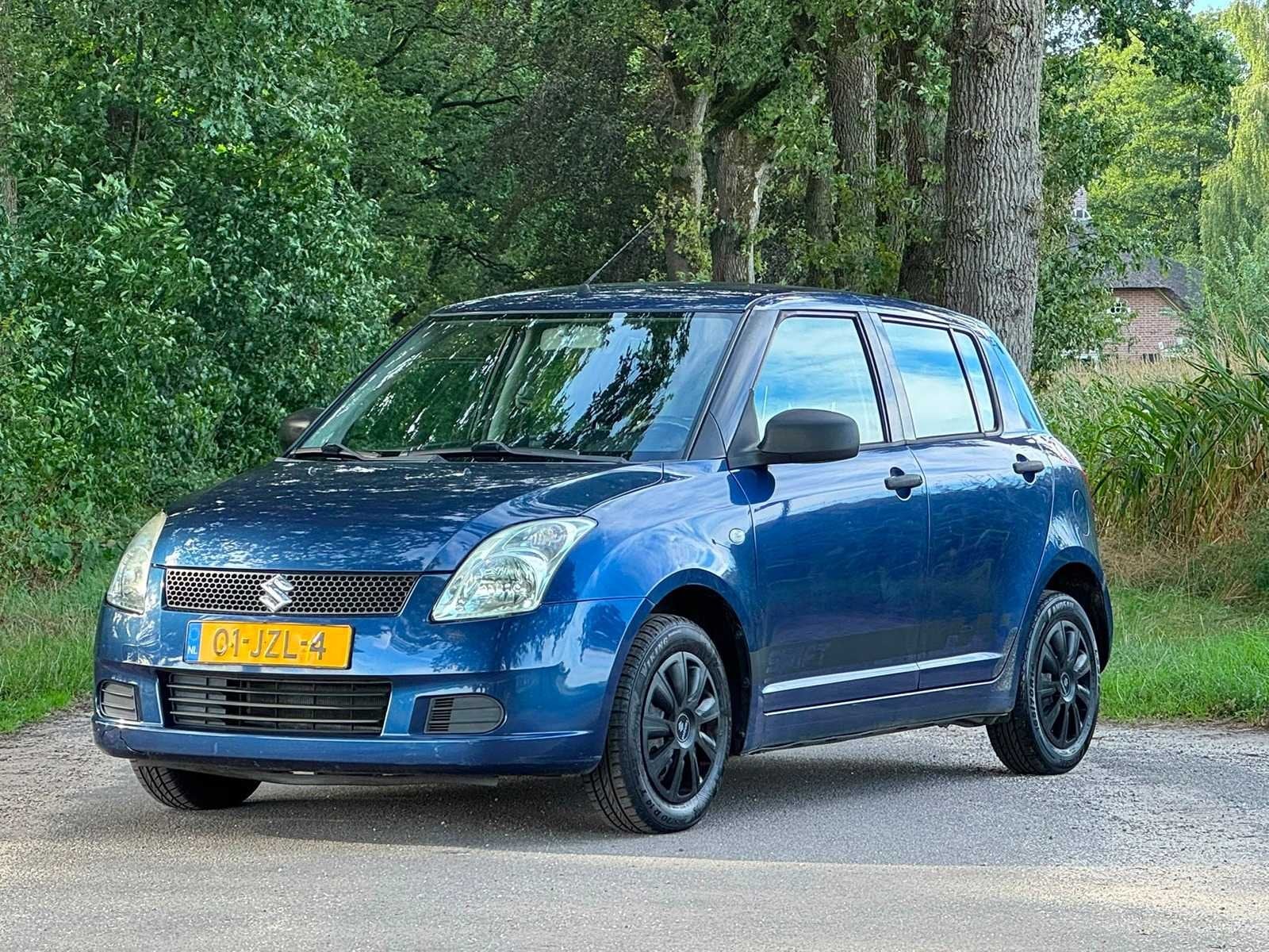 Suzuki - 2005 - Swift - 1.3 GA - 01-JZL-4, Auto's, Blauw, Swift, Bedrijf, Handgeschakeld