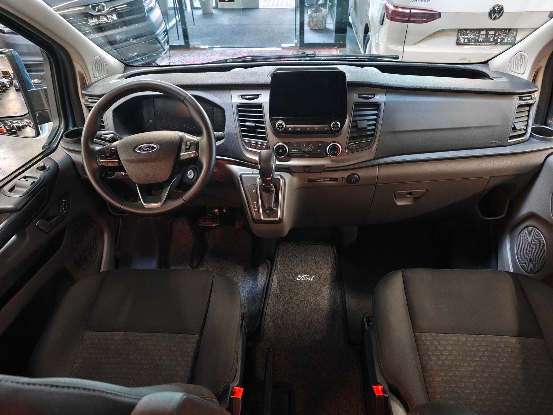 Ford Westfalia Nugget Plus 150PK AUT Westfalia, Caravans en Kamperen, Automaat, Buscamper of Camperbus, Info@ford.com, Elektrische ramen