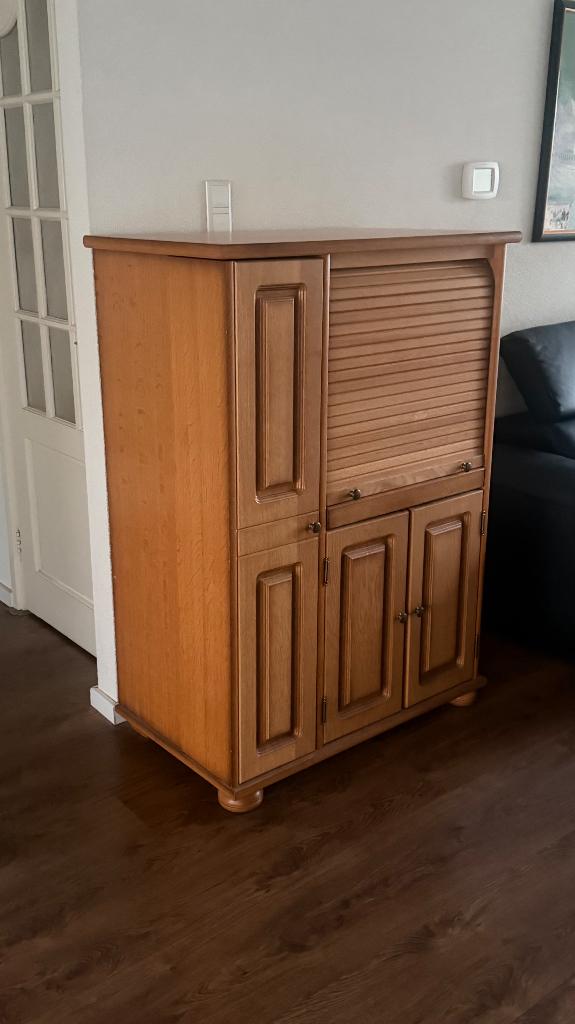 Massief houten kast / bureaukast met rolluik – goede staat, Ophalen, Gebruikt