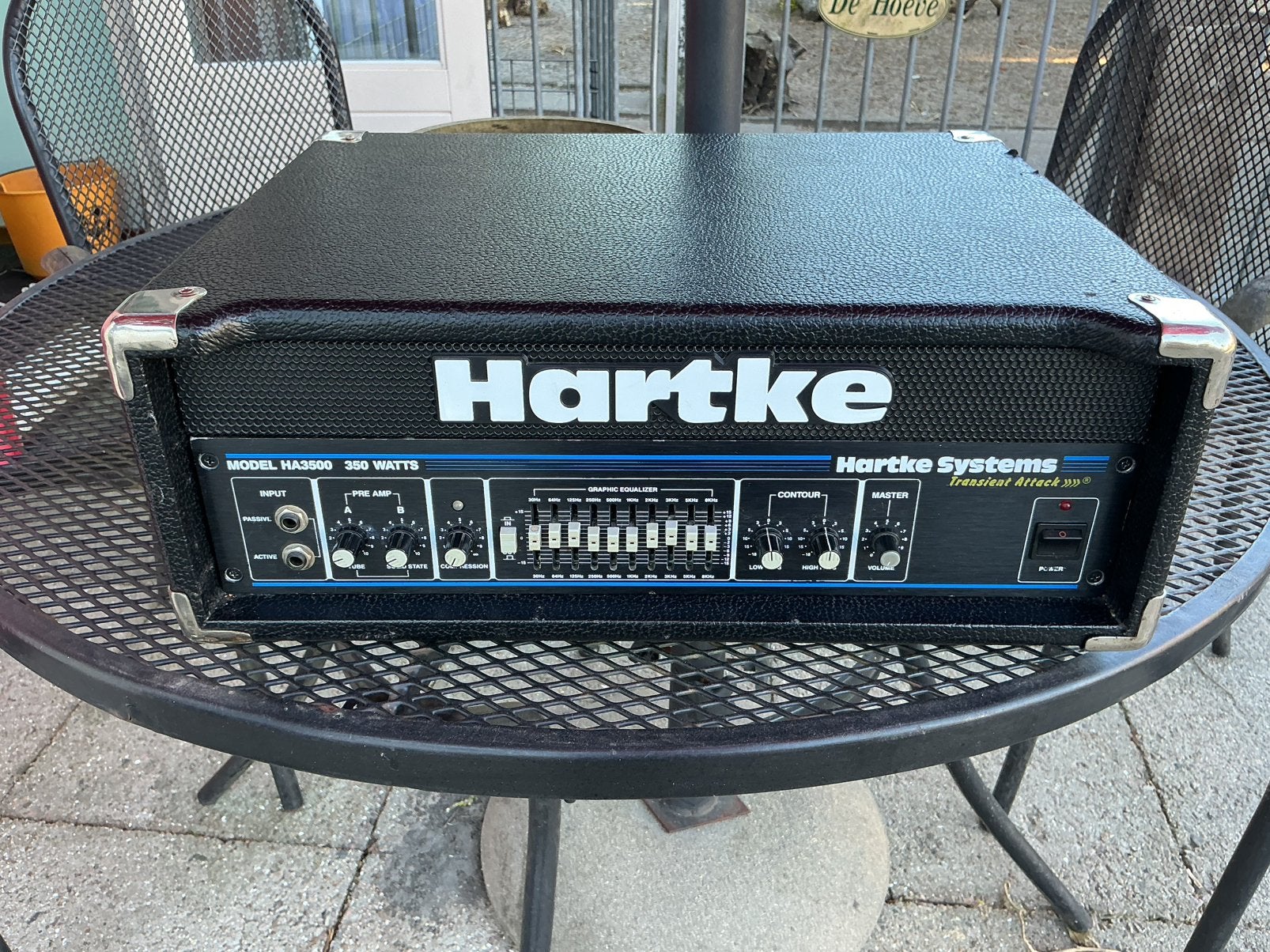 Hartke ha 3500 bas versterker incl hartke case, Muziek en Instrumenten, Ophalen, Zo goed als nieuw, Minder dan 500 watt