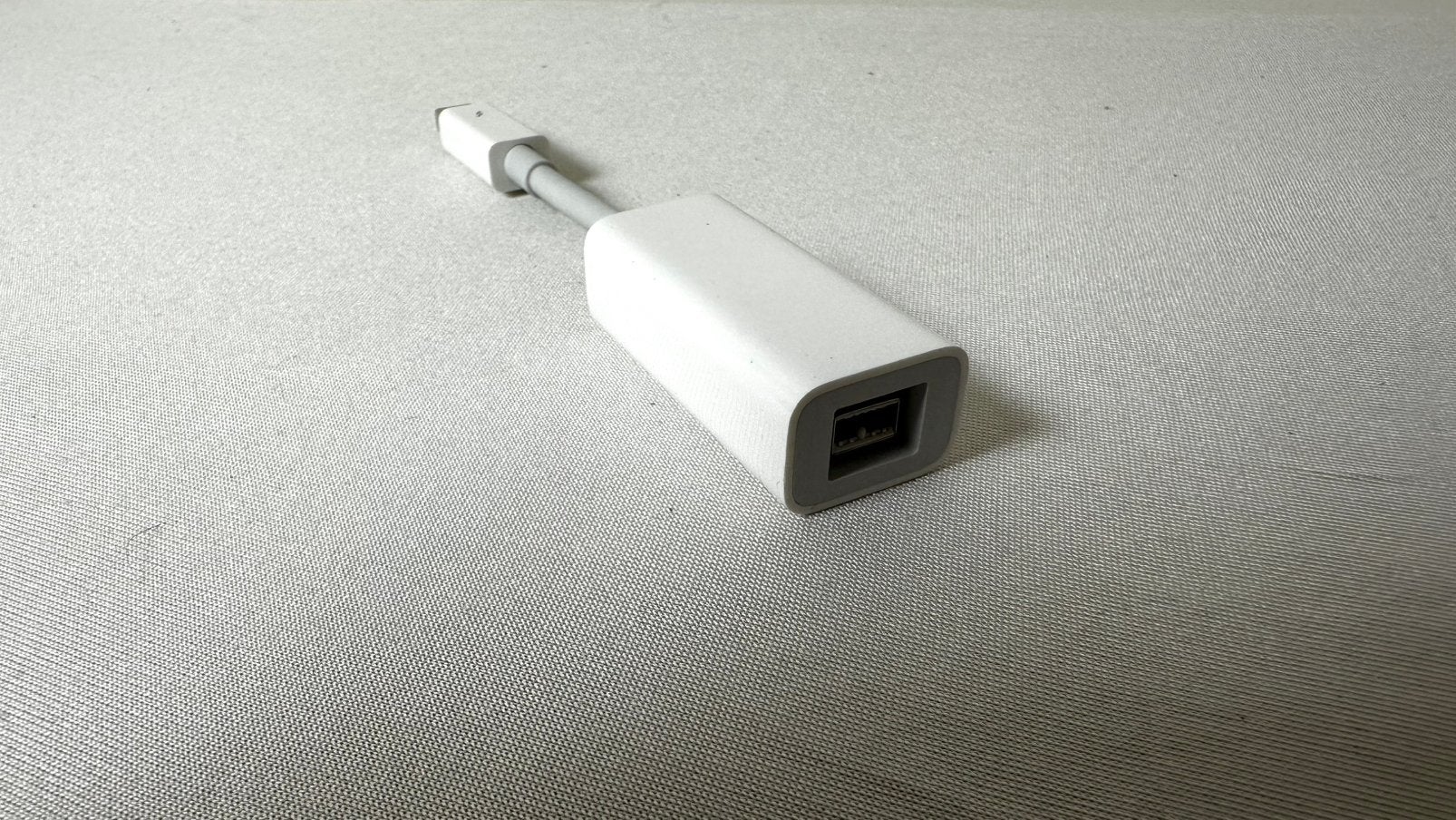 Originele Apple Thunderbolt naar FireWire 800 Adapter, Ophalen of Verzenden, Zo goed als nieuw, Apparatuur