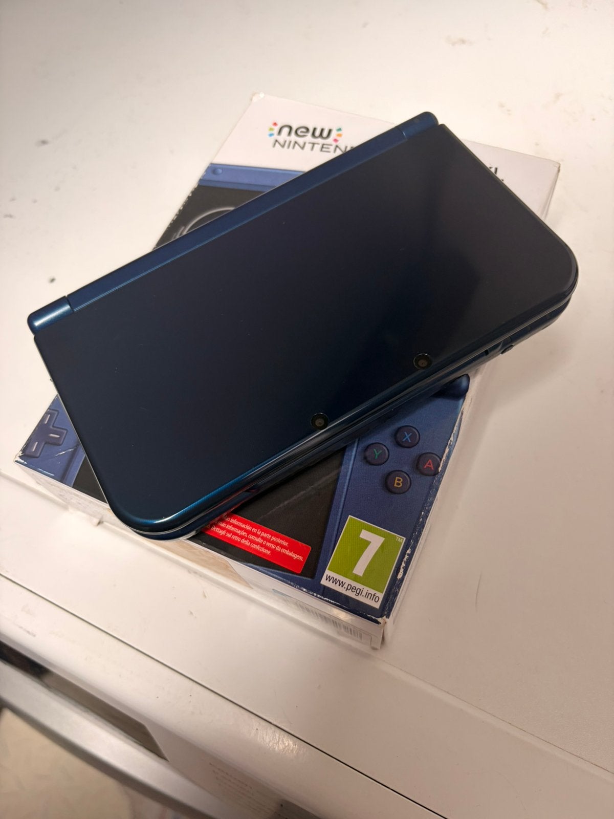 New Nintendo 3ds xl met oplader en doos, Ophalen, Zo goed als nieuw, Blauw, 3DS