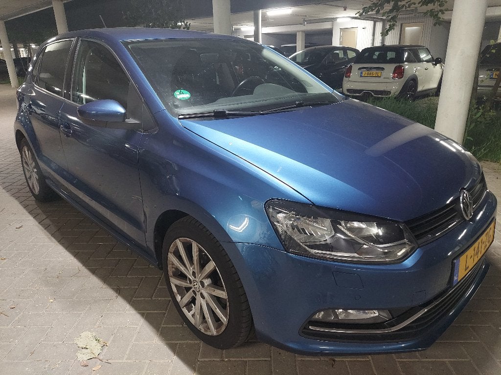 Polo 1.2 Highline | onderhoudshistorie | Winterbanden, 40 €/maand, 4 cilinders, Blauw, Handgeschakeld