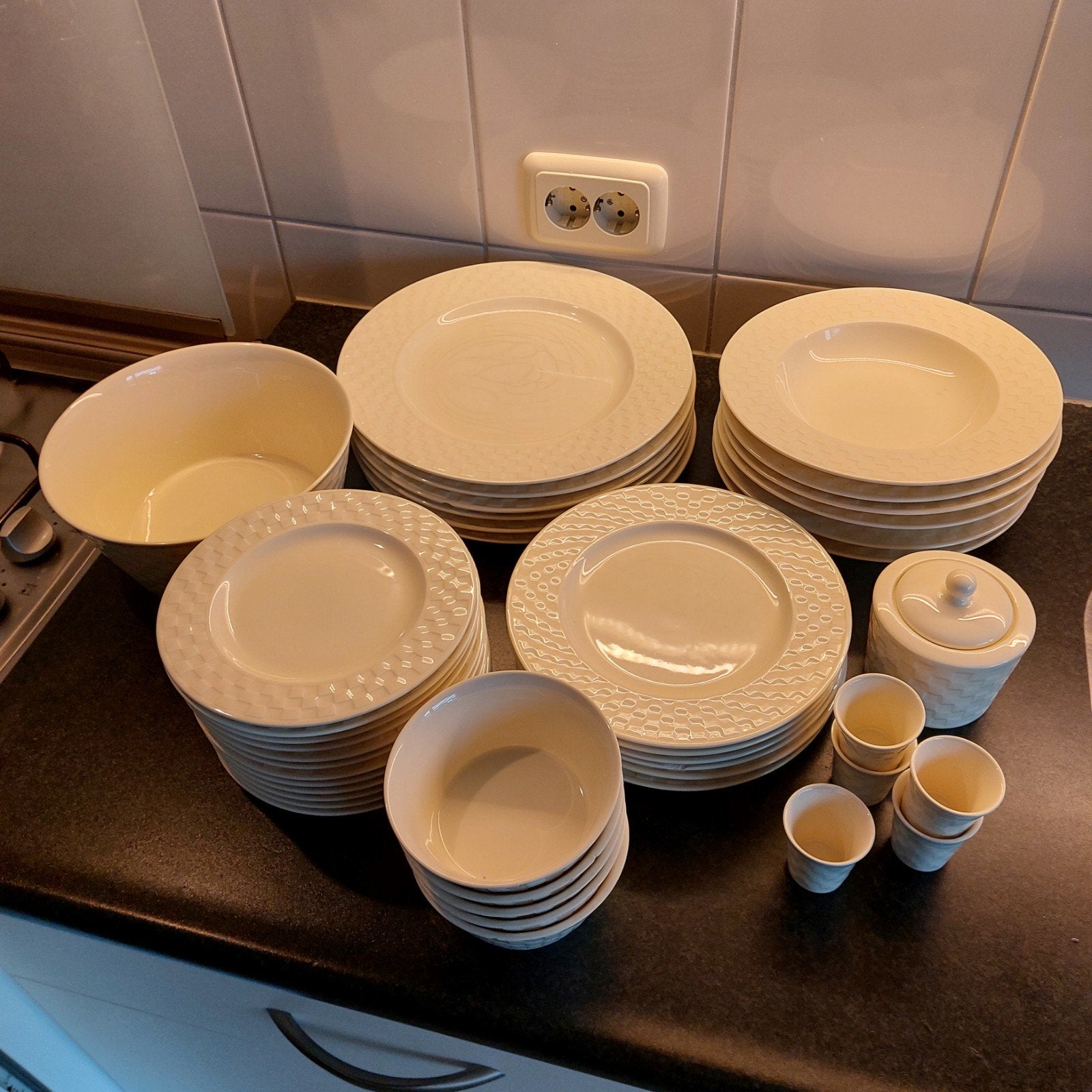 groot servies van Clarity chess 42-delig, Huis en Inrichting, Keuken | Servies, Zo goed als nieuw, Compleet servies, Overige stijlen