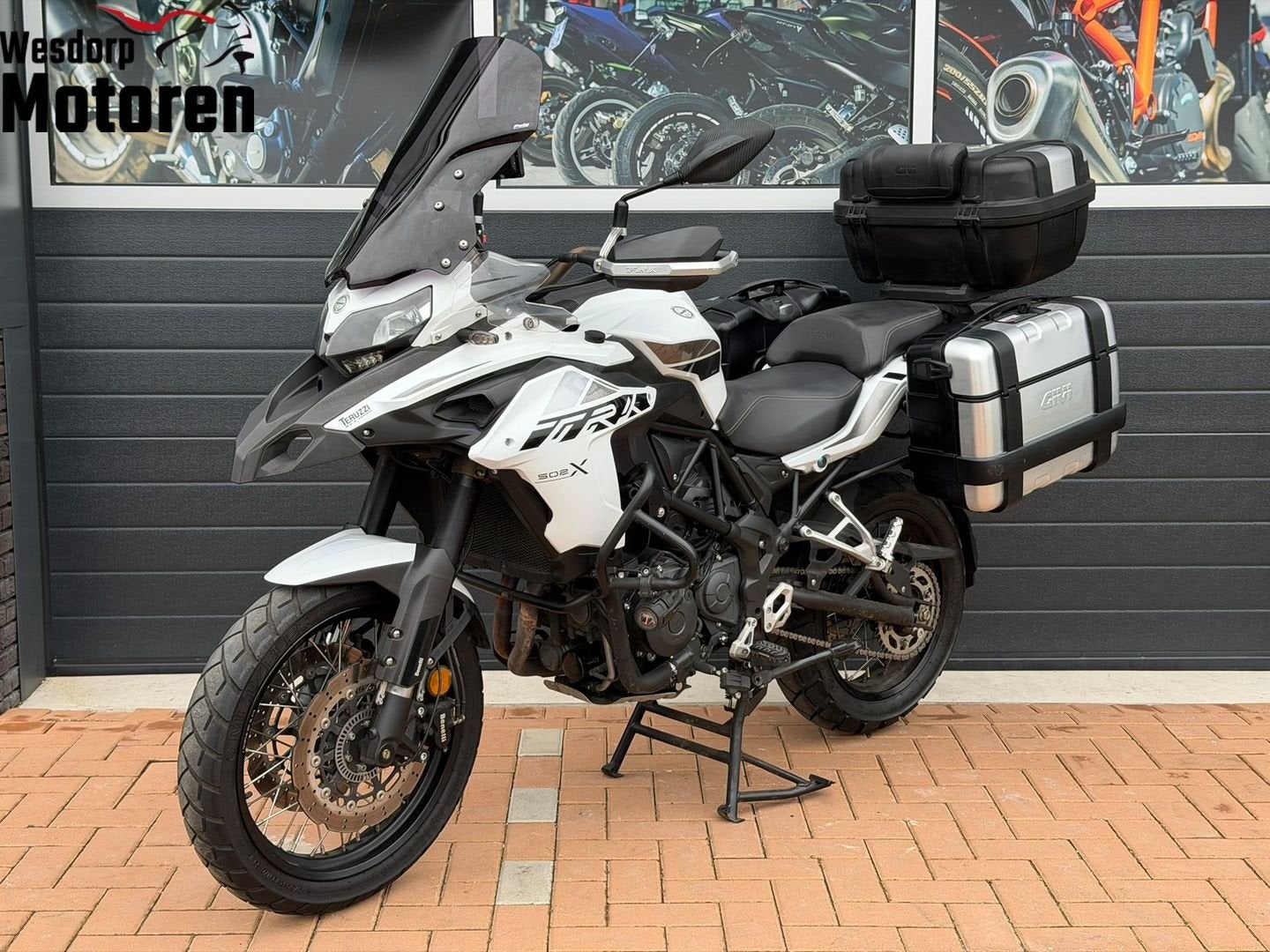 BENELLI TRK 502 X ABS A2 Geschikt Perfect Onderhoud CarPlay, 2 cilinders, 499 cc, Bedrijf, Onbekend