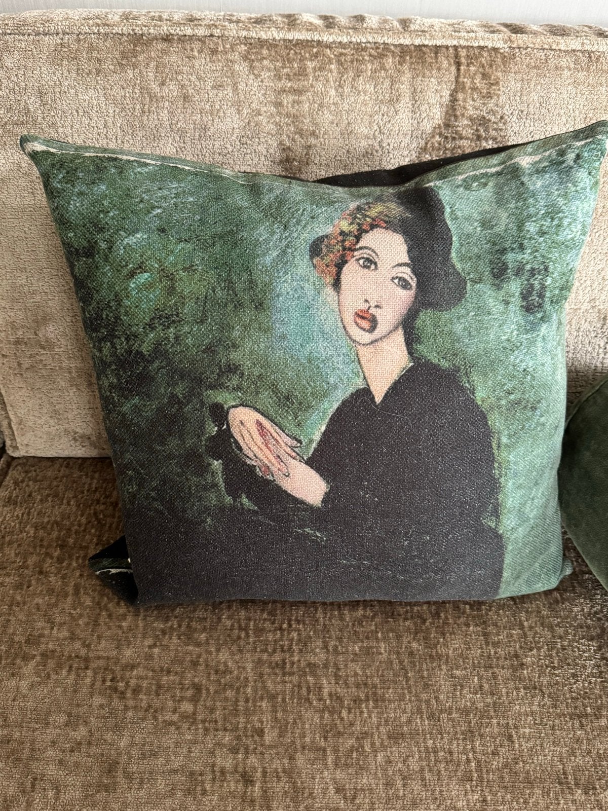 Sierkussen met kunstprint en groen rolkussen, Huis en Inrichting, Woonaccessoires | Kussens, Ophalen, Afneembare hoes, Vierkant