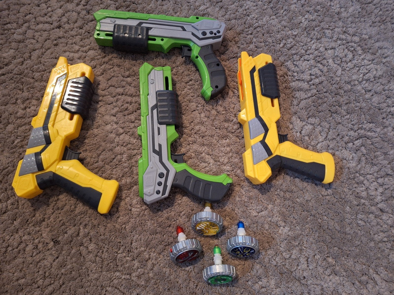 4x Spinner MAD launchers met 4 spinners (2 werkend), Ophalen of Verzenden, Gebruikt, Jongen of Meisje