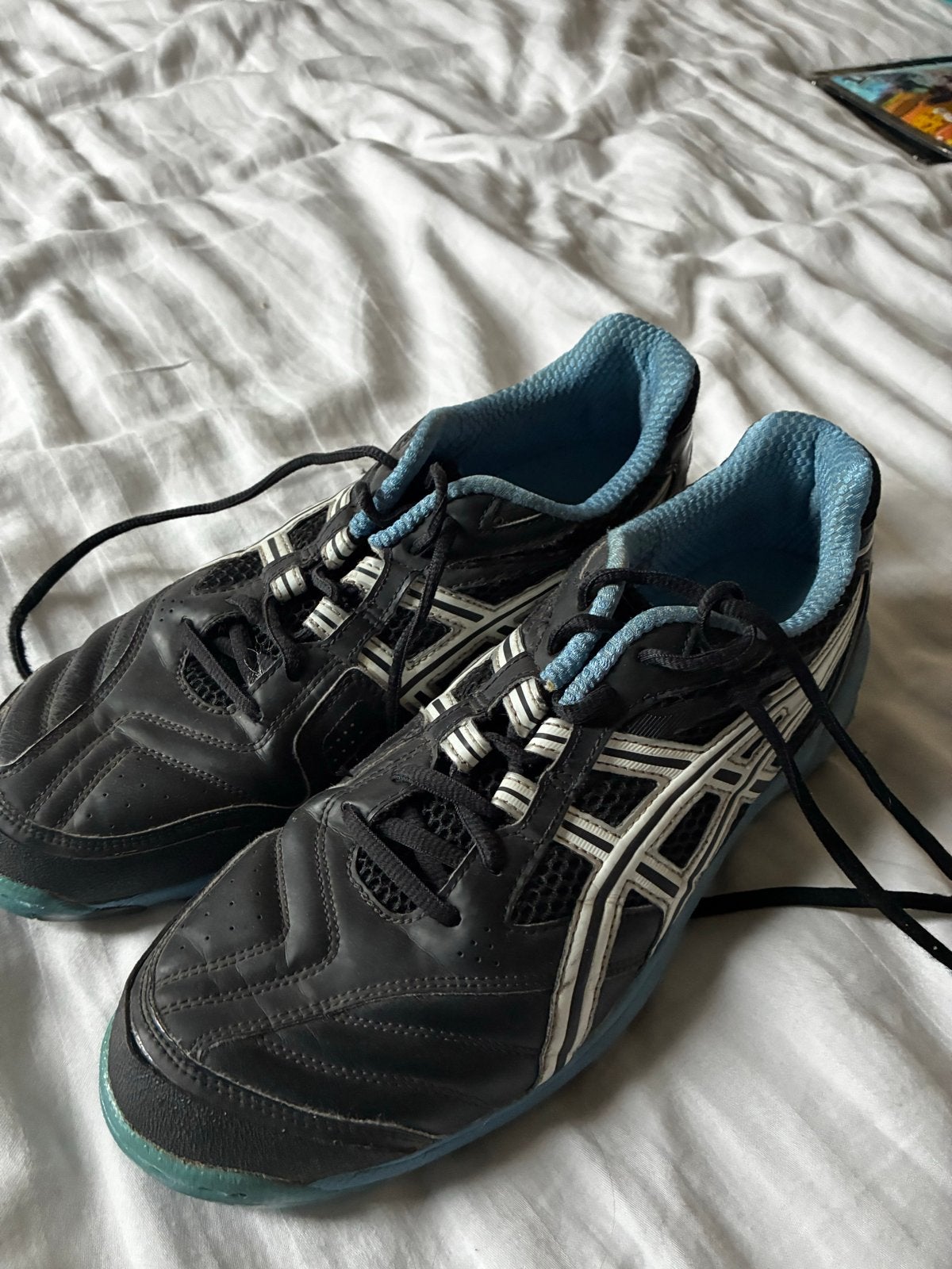 ASICS Hockeyschoenen - Maat 41.5, Ophalen of Verzenden, Gebruikt, Schoenen