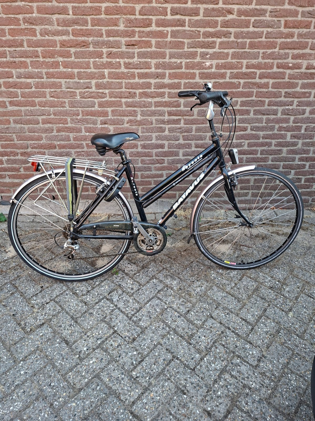 Batavus Kayenta damesfiets zwart met 21 versnellingen, Ophalen, Gebruikt, Velgrem, 47 tot 50 cm