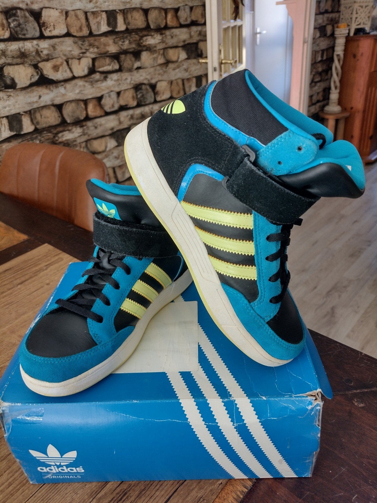 Stoere adidas Originals sneakers, Ophalen of Verzenden, Zo goed als nieuw, Blauw, Sneakers of Gympen