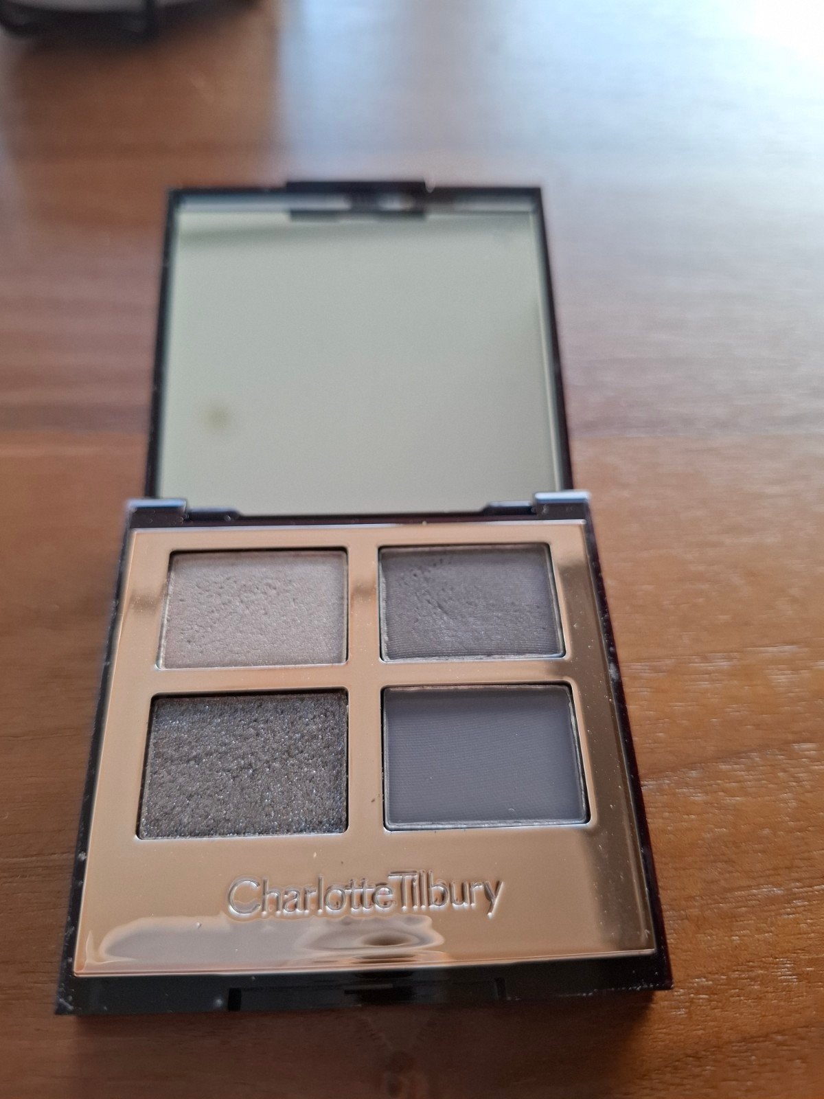 Charlotte Tilbury The Rock Chick Luxury Palette Oogschaduw, Ogen, Ophalen of Verzenden, Zo goed als nieuw, Make-up