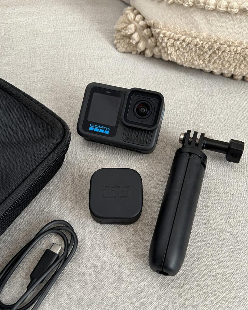 GoPro HERO13 Black + Max Lens Mod 2.0 + grip/statief, Ophalen of Verzenden, Zo goed als nieuw, GoPro