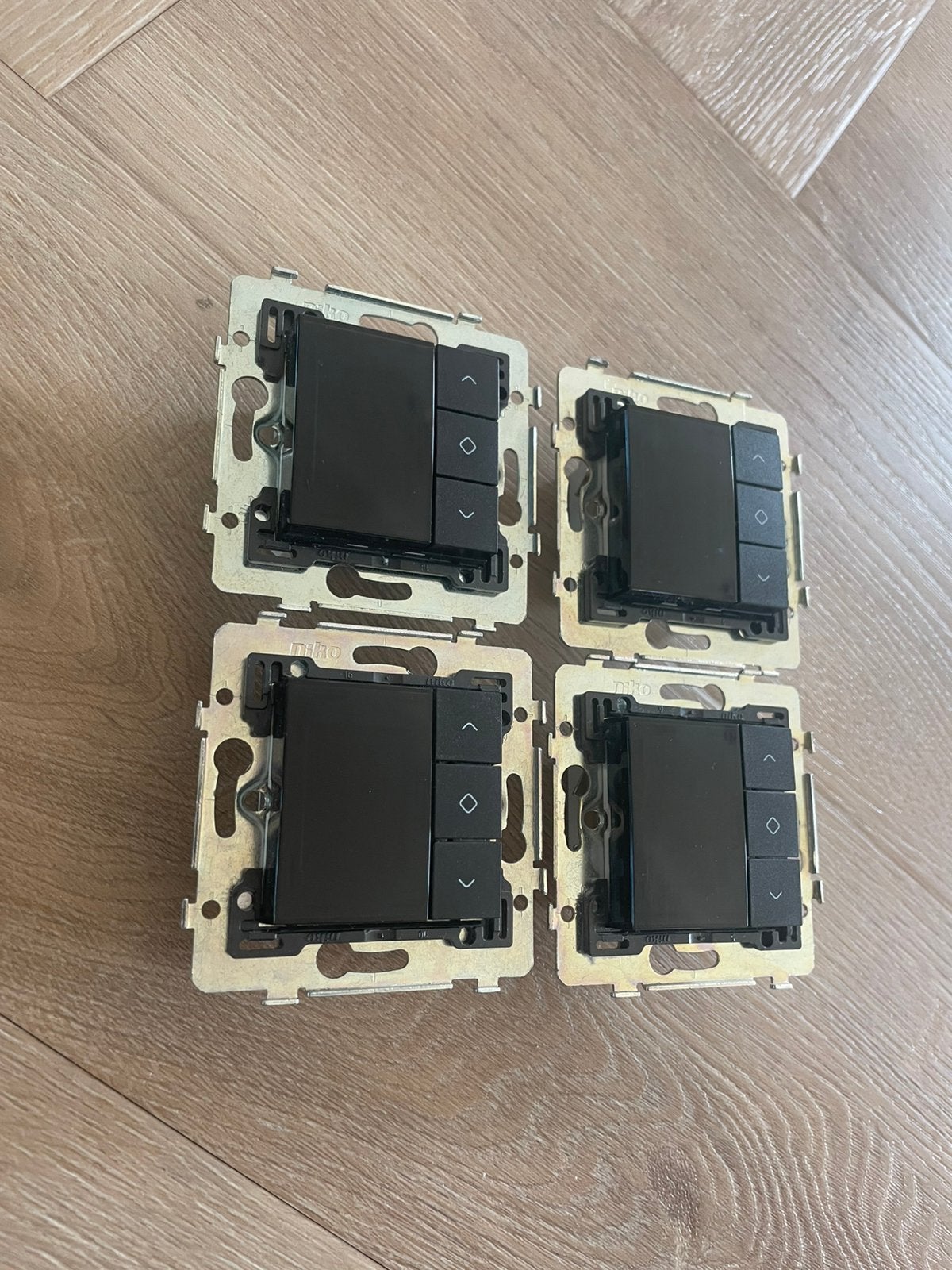 Niko home control 550-1305x thermostaat domotica, Ophalen of Verzenden, Zo goed als nieuw, Schakelaar