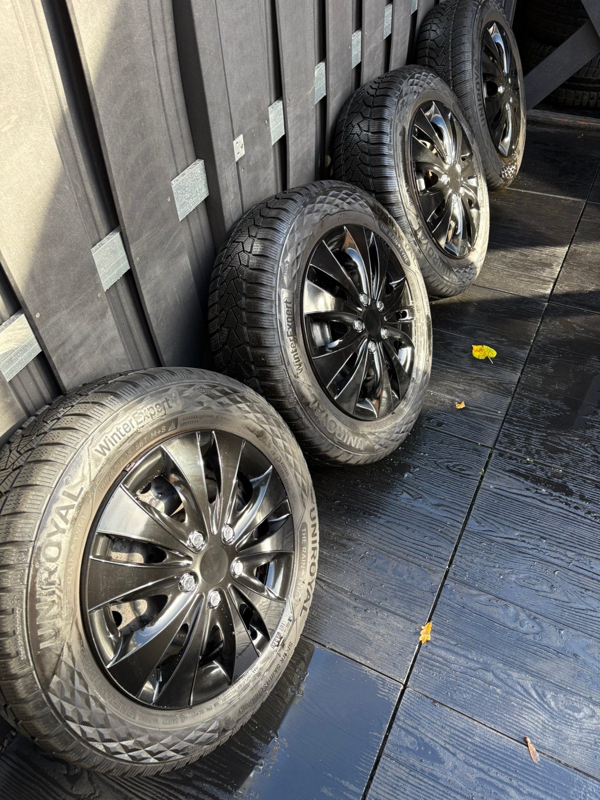 Nette winterset 185/65/15 Peugeot 4X108 Partner Berlingo, Auto-onderdelen, Ophalen, 15 inch, Banden en Velgen, 185 mm