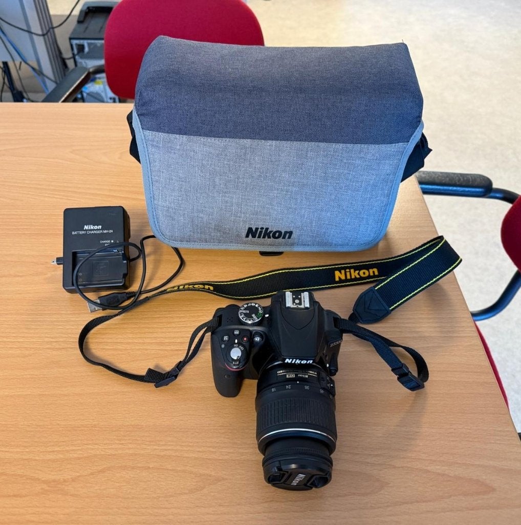 Nikon D3300 spiegelreflex camera met lens en tas, Ophalen, Gebruikt, Spiegelreflex, Nikon