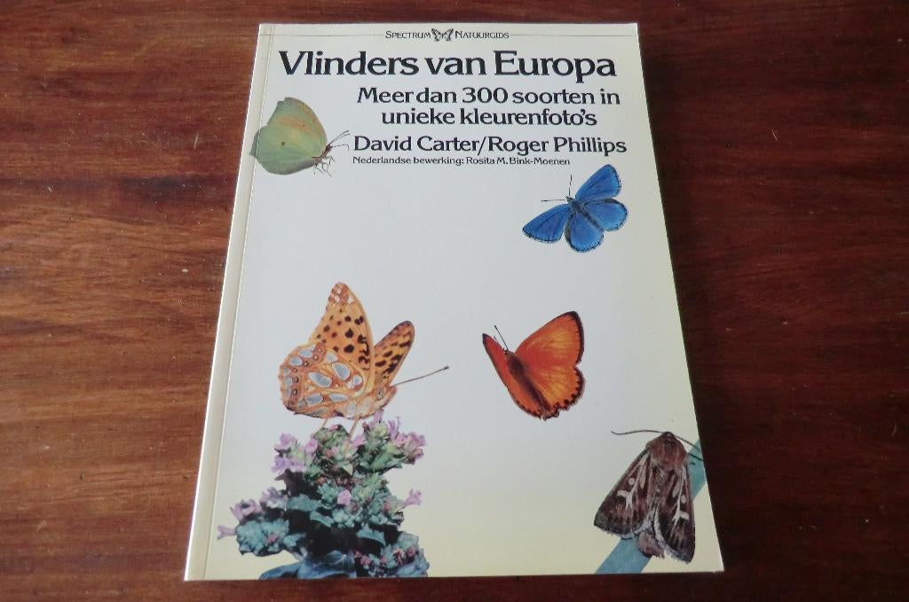 boek - Vlinders van Europa - David Carter, Roger Phillips, Boeken, Dieren en Huisdieren, Ophalen of Verzenden, Gelezen, Overige diersoorten