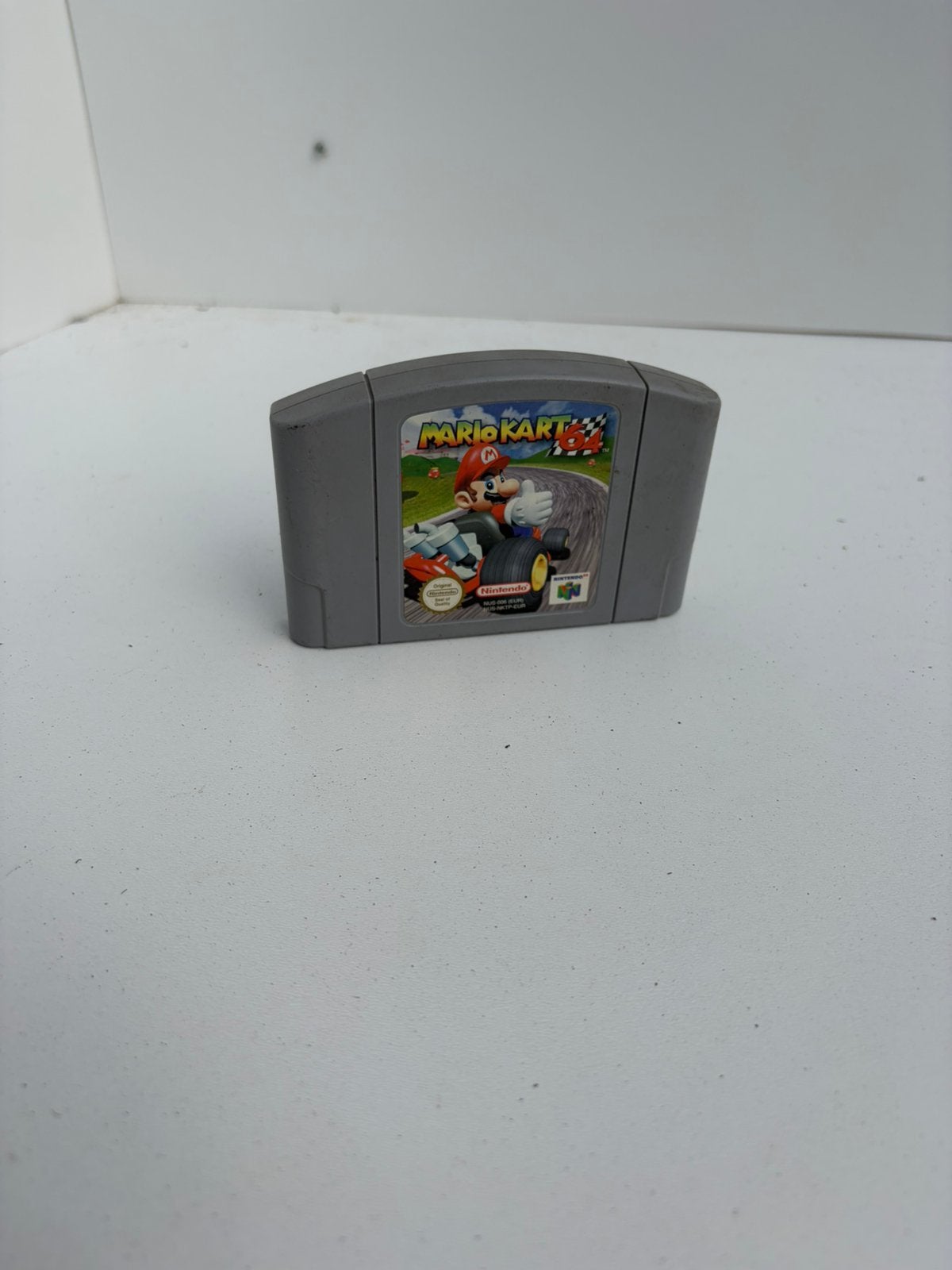 Nintendo 64: Mario kart 64, Racen en Vliegen, Ophalen of Verzenden, Zo goed als nieuw, 3 spelers of meer