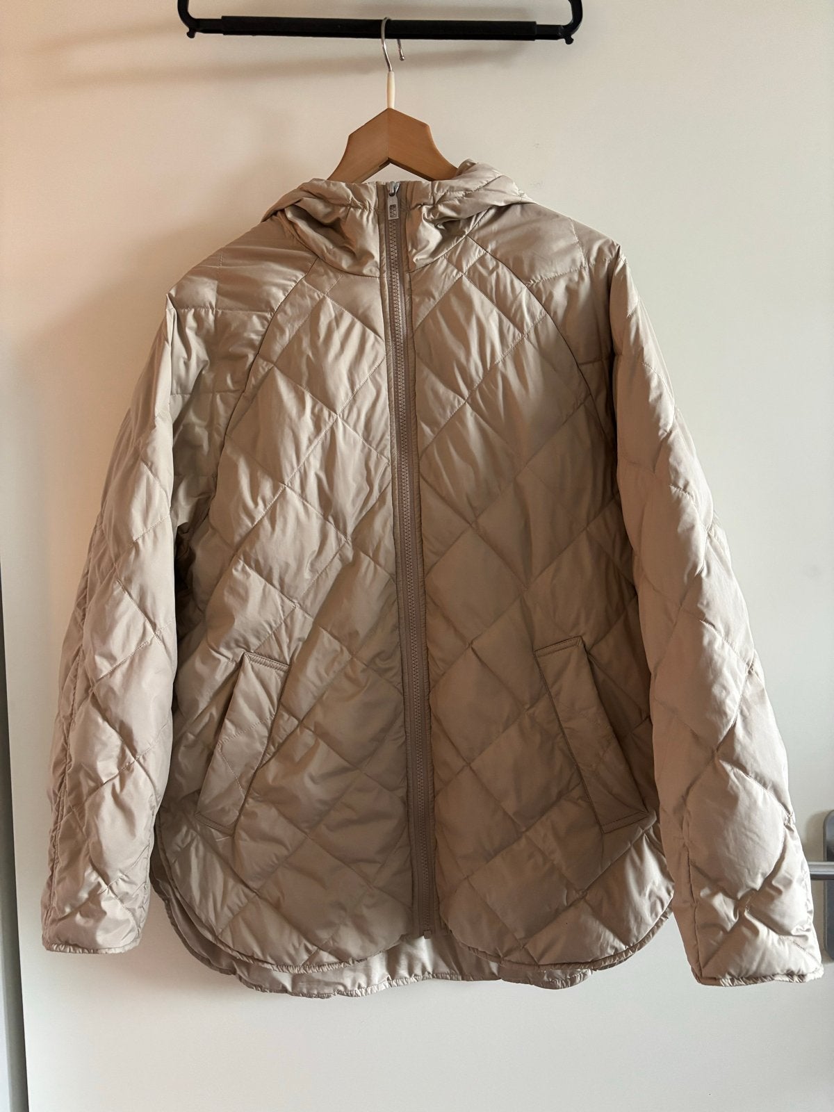 River Woods doorgestikte jas met capuchon - Maat M, Ophalen of Verzenden, Zo goed als nieuw, Maat 38/40 (M), Beige