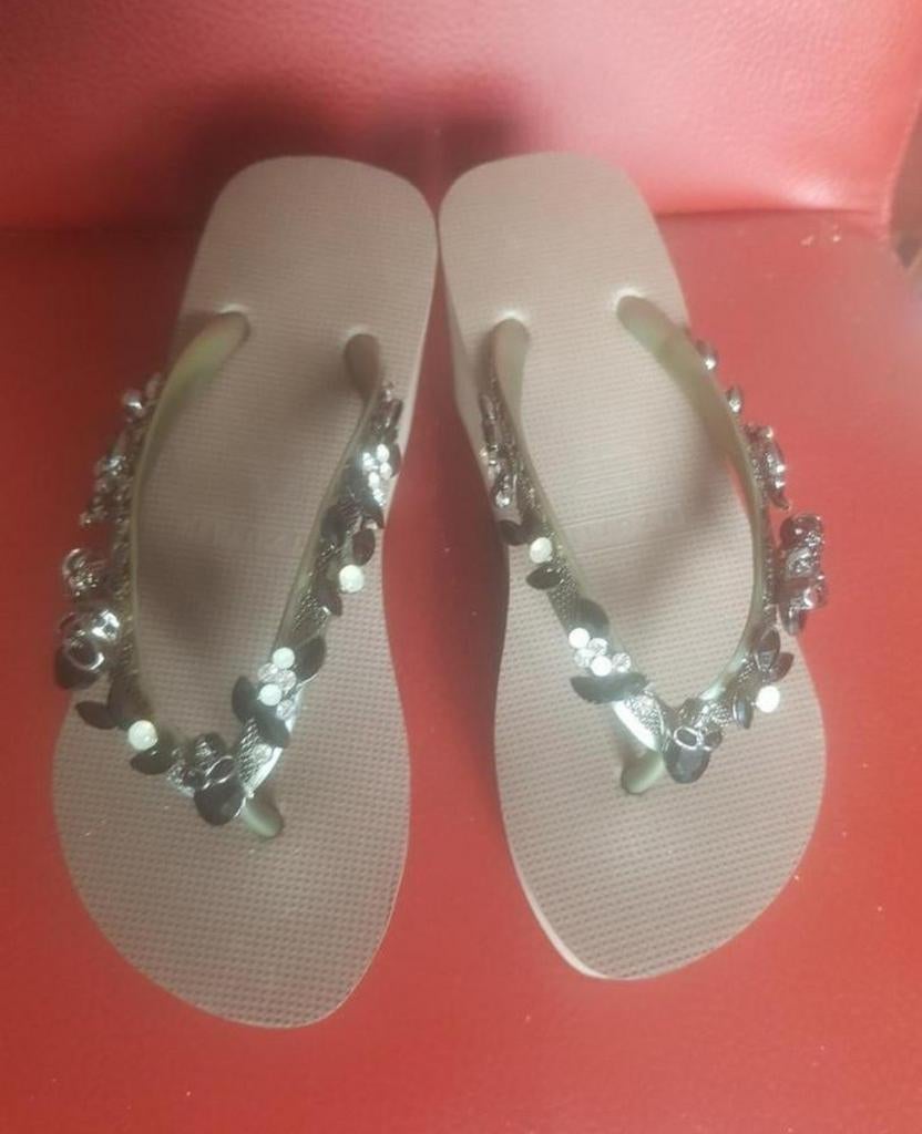 Mooie uzurii slippers, maat 35-36, Kleding | Dames, Slippers, Overige kleuren, Uzurii, Nieuw