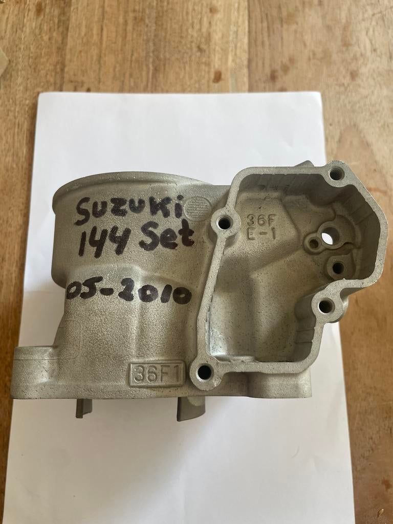Cilinder Suzuki RM 144, Motoren, Onderdelen | Suzuki, Ophalen of Verzenden, Nieuw