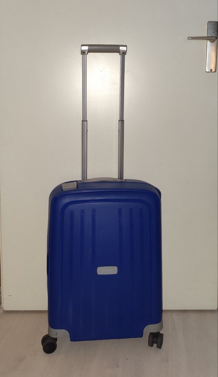 Trolley Samsonite 55x40x20 cm met Tsa-Slot en vier wielen, Wieltjes, 50 tot 60 cm, Hard kunststof, Ophalen of Verzenden