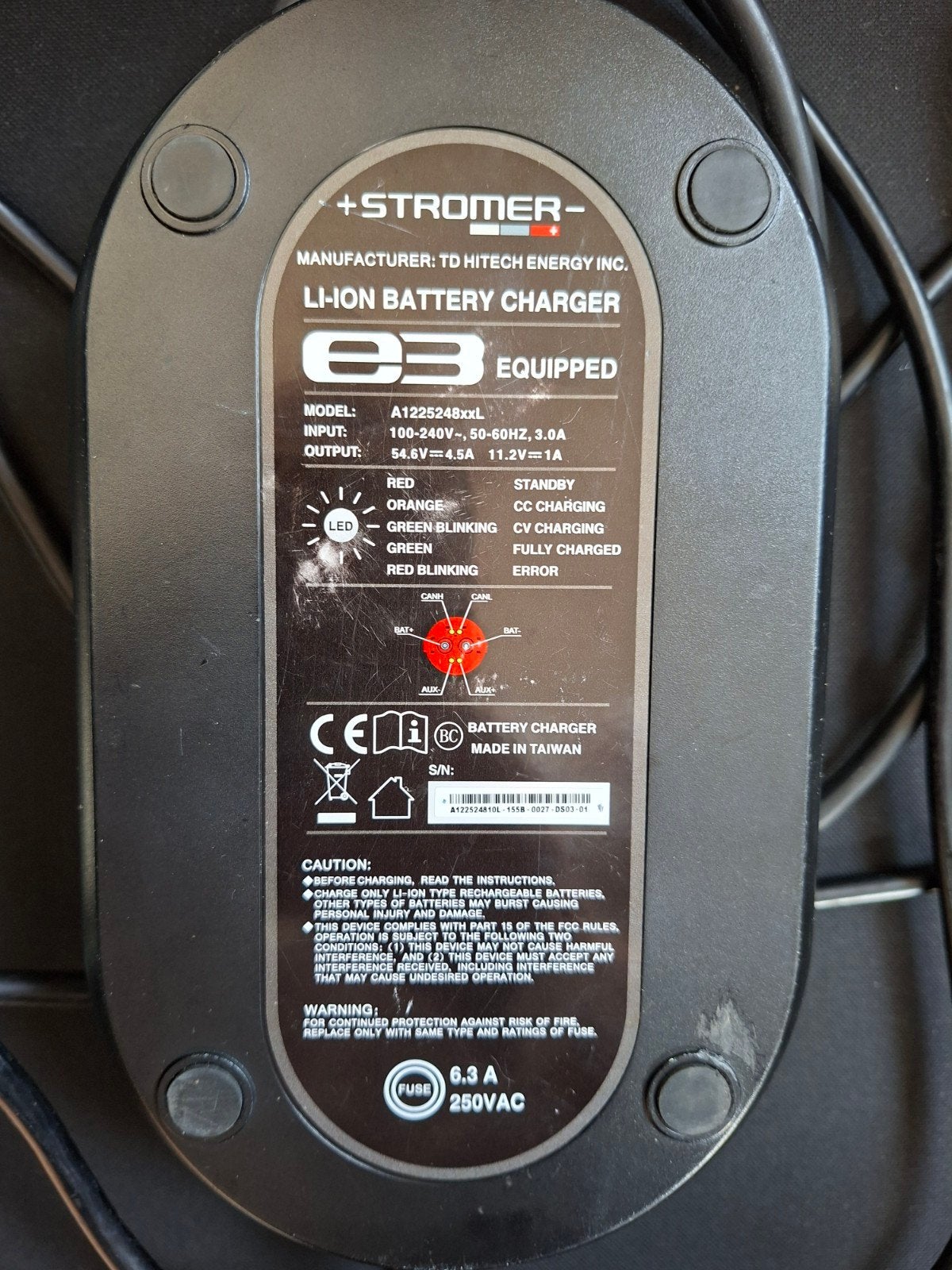 Stromer Oplader C245 - Werkt perfect, Fietsen en Brommers, Ophalen of Verzenden, Gebruikt