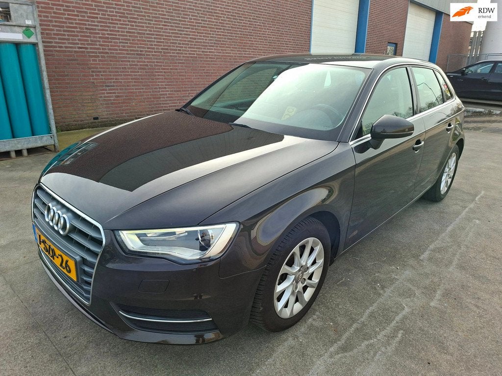 Audi A3 Sportback 1.2 TFSI Attraction Pro Line plus goed ond, Auto's, Euro 5, Gebruikt, 4 cilinders, Bruin